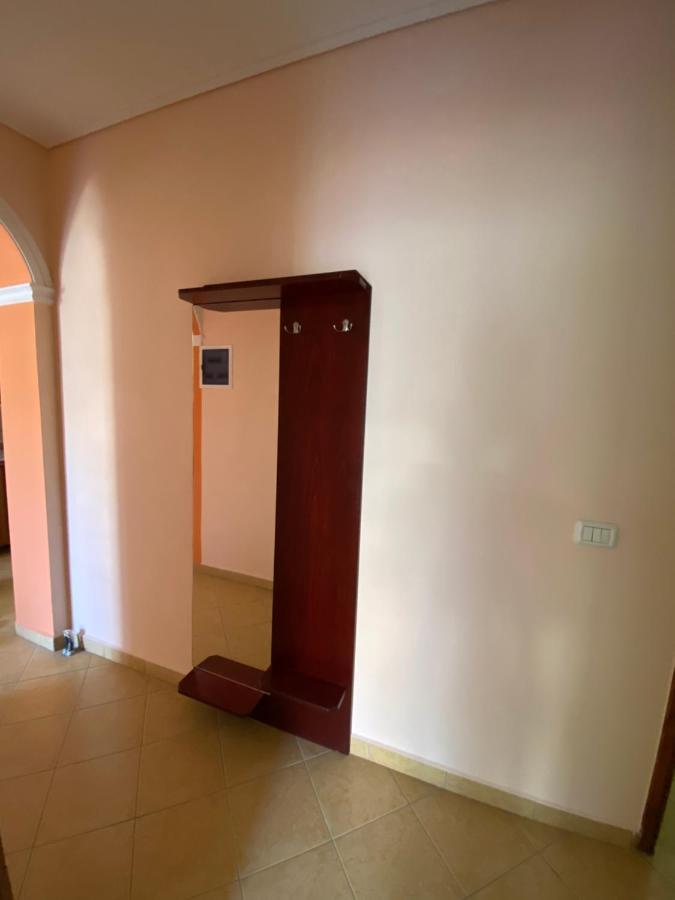 L.T. Deizi Apartment Sarandë Esterno foto