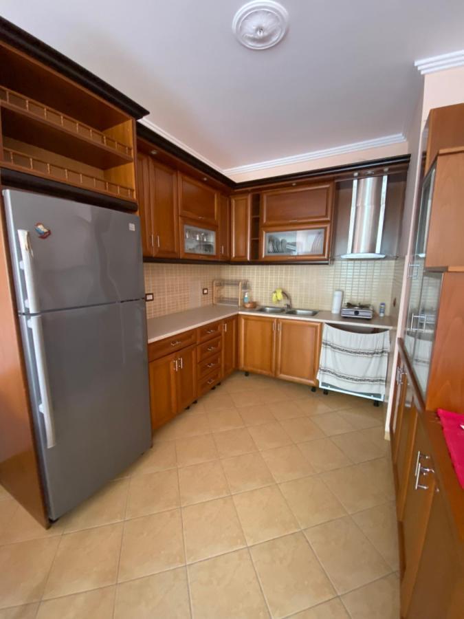 L.T. Deizi Apartment Sarandë Esterno foto